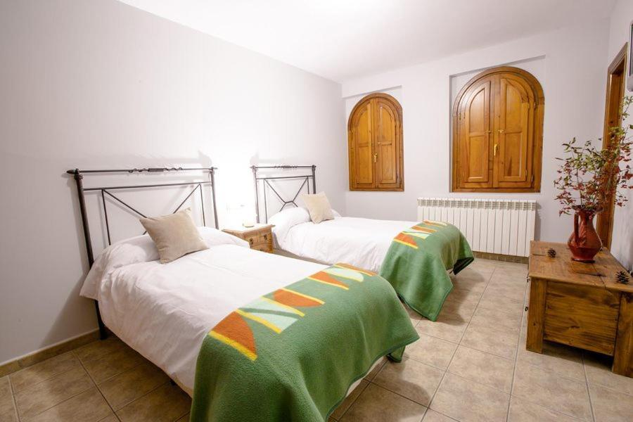 Linares de Mora Hostal Antiguo Hospital מראה חיצוני תמונה